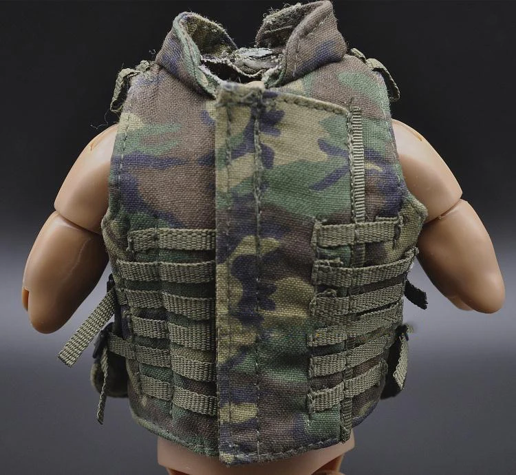 

DML 1/6 Soldiers Accessory Camouflage protective vest Ammunition bag for US special forces Action Figures
