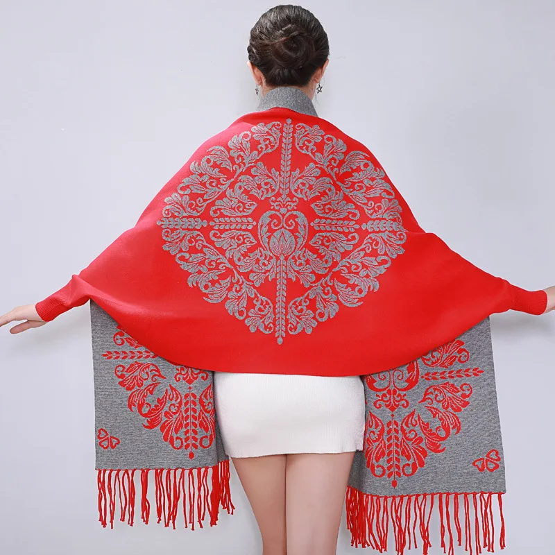 Кашемировое женское пончо в шотландскую клетку для осени и зимы |