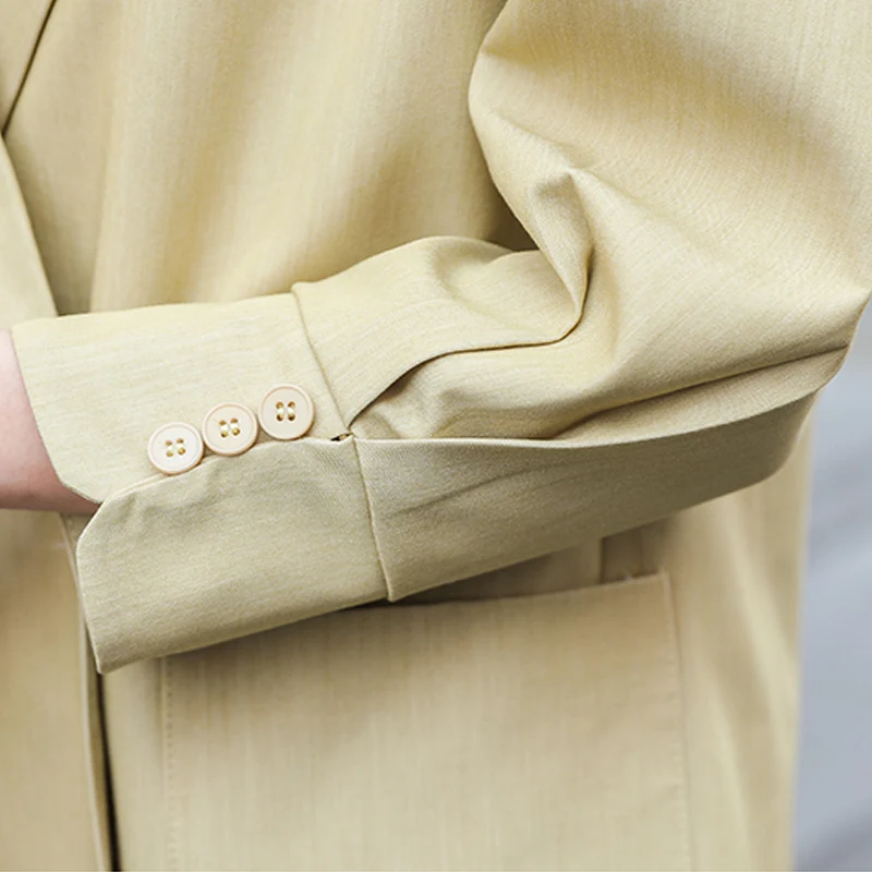 Женский хлопковый пиджак однотонный приталенный Блейзер желтого и бежевого