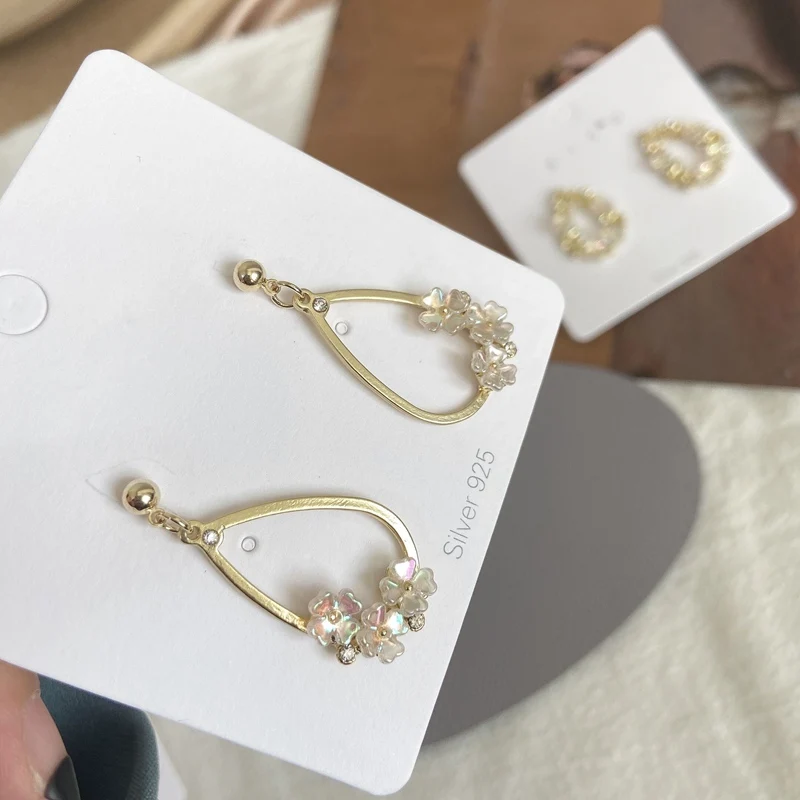 

MENGJIQIAO 2020 Japan New Elegant Shell Flower Metal Water Drop Dangle Earrings For Women Students Fashion Pendientes Jewelry