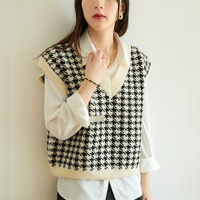 

Spring Autumn 2021 Women's V-neck Houndstooth Knitted Vest Sleeveless Waistcoat Pullover Sweater Black Beige Casual Sueter Mujer