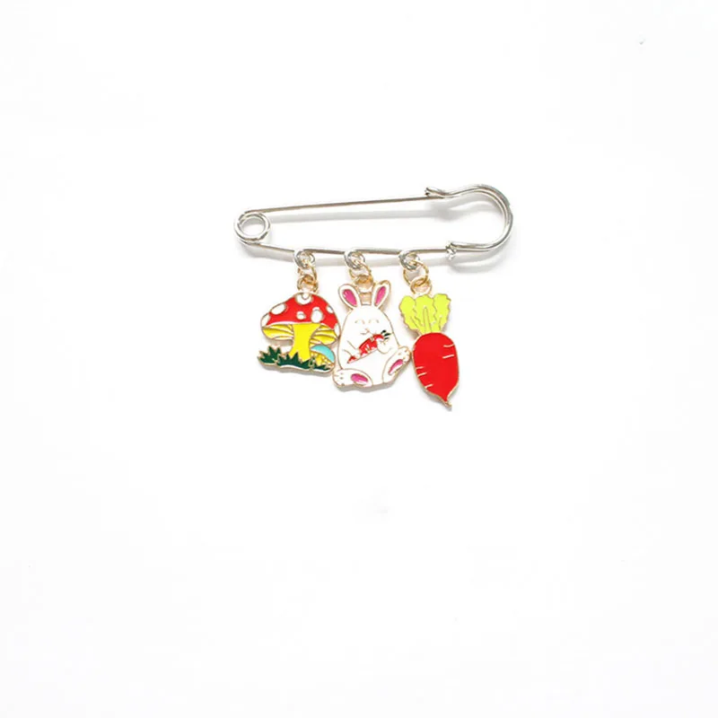 

Cute Cartton Rabbit Eat Radish Pins Brooch for Women Coat Shirt Lapel Pin Fashion Badge Bag Decoration Kid Jewelry