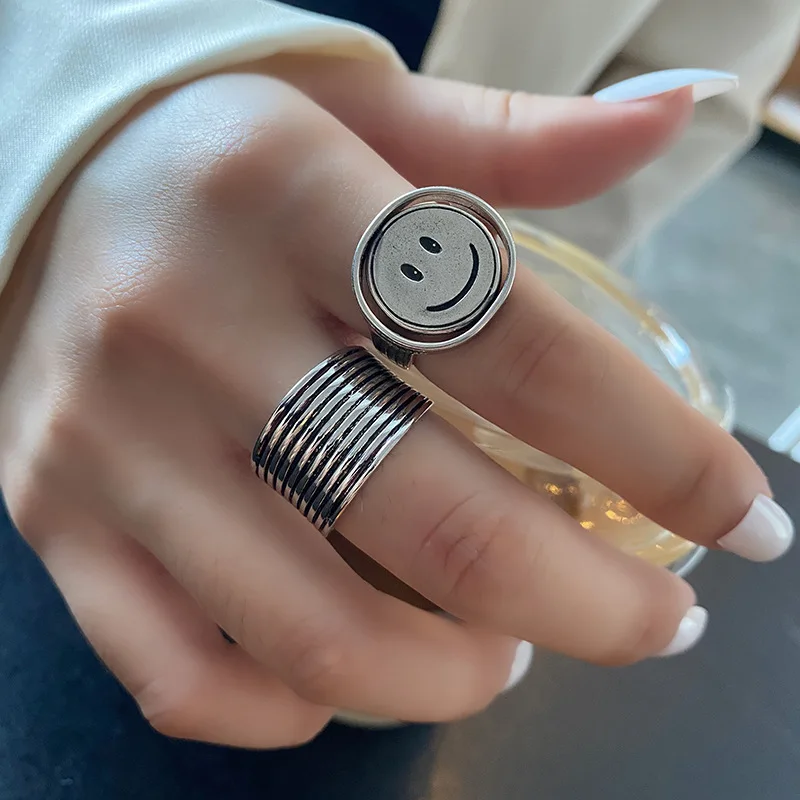 

Hip Hop Sweet Vintage Smiley Ring for Women Jewelry Trendy Ornaments Accessories Engagement Couple Wedding Rings Anillos Mujer