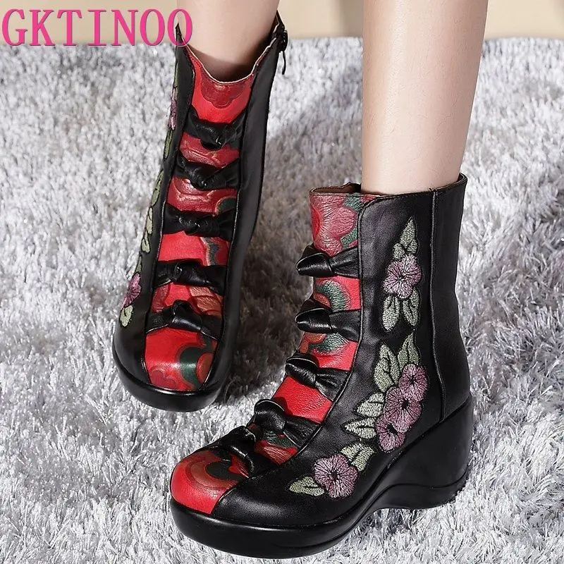 Женские ботинки на танкетке GKTINOO осенне-зимние теплые из натуральной кожи с