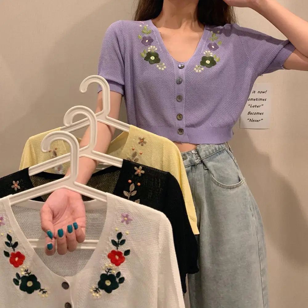 

Korean Women V-Neck Knitted Casual Short Sweaters Knitting Embroideried Floral vintage Summer Cardigan Outwear fashion Crop Top