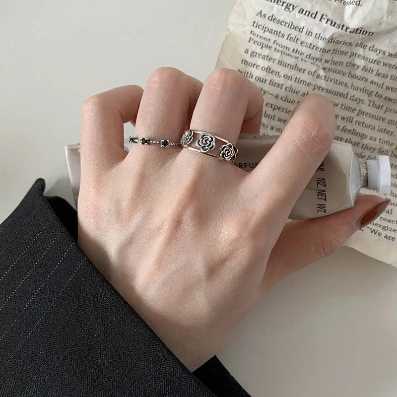 Женское Открытое кольцо с черным цирконием из серебра 925 пробы | Украшения и