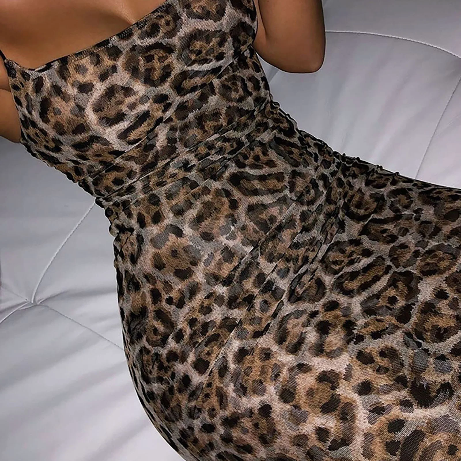

Women Summer Sexy Korean Velvet Dress Sleeveless Suspender Leopard Print Party Maxi Long Dress Vestido De Mujer 2021 A40