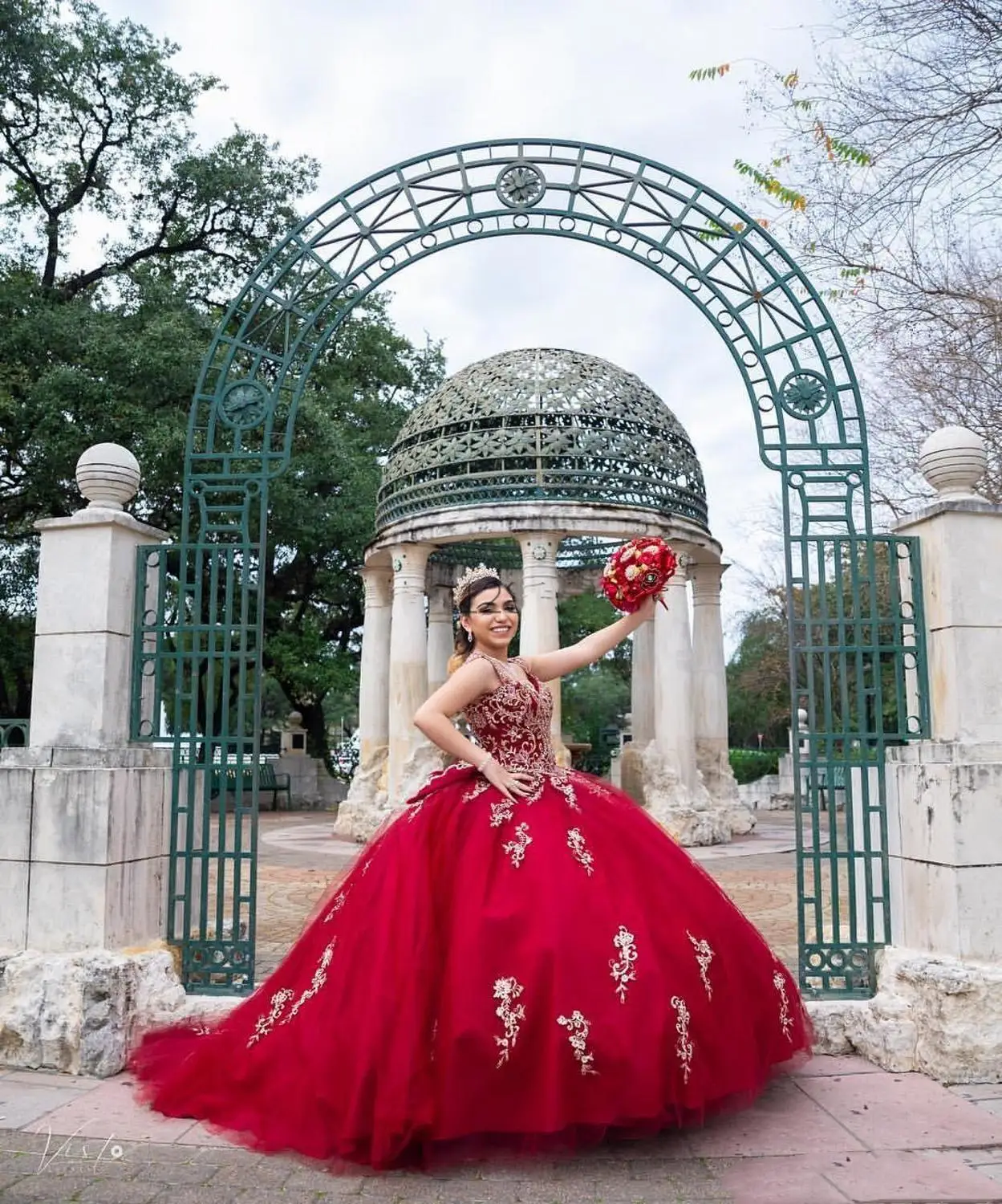 

Красное Бальное Платье YiMinpwp, платья для Quinceanera, рукав-крылышко, Аппликации, Кристальные бусины, Длинные вечерние платья для выпускного вечер...