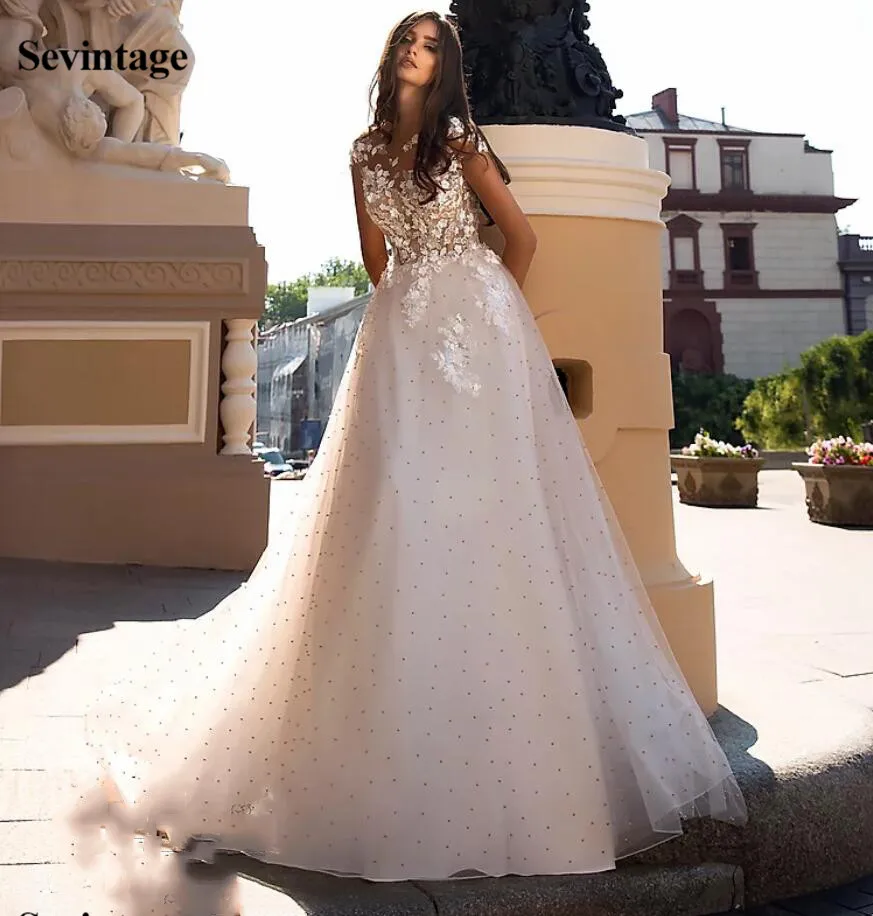 

Sevintage Shinny Plus Size Glitter Tulle Wedding Dresses Boho Appliques Lace Bride Dress Short Sleeves Sweep Train Bride Gowns