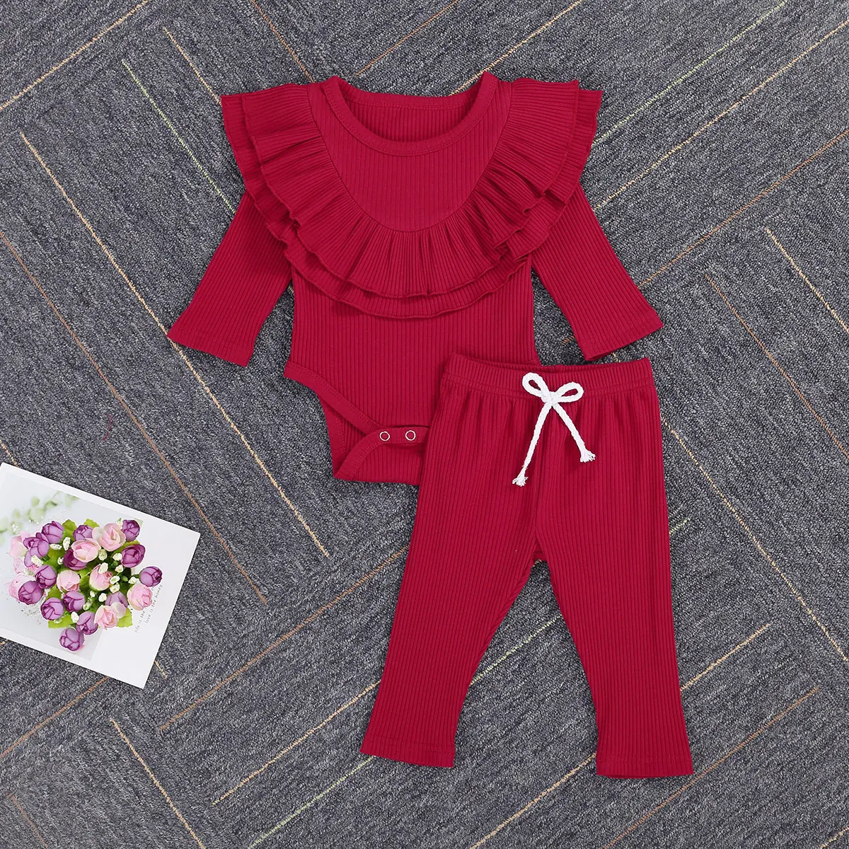 2 шт. двухслойный комбинезон с длинным рукавом и оборками + брюки на шнуровке |