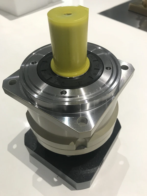 Высокоточный спиральный редуктор планетарный с соотношением 15:1 до 100:1 для рамы 130