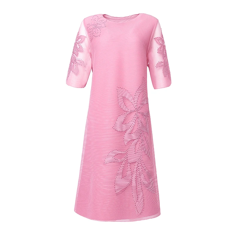 

Plus Size Dress For Women 45-75kg 2021 Spring Round Neck Half sleeve Loose Beading Embroidered Pink Dress Knee Length