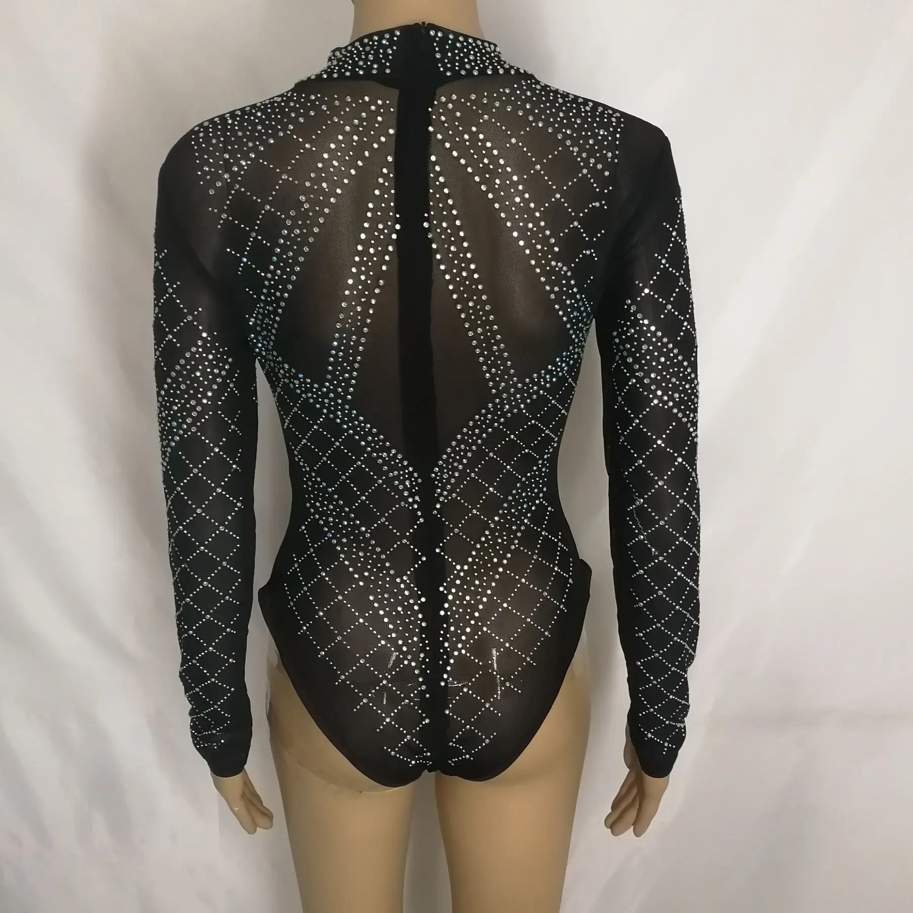 Черное прозрачное Сетчатое боди с серебряными кристаллами длинным рукавом