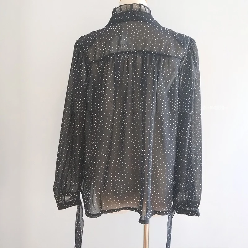 TWOTWINSTYLE летние корейские женские рубашки в горошек со стоячим воротником бандажный бант с пышными рукавами шифоновая блузка Топ Женская мода Новинка