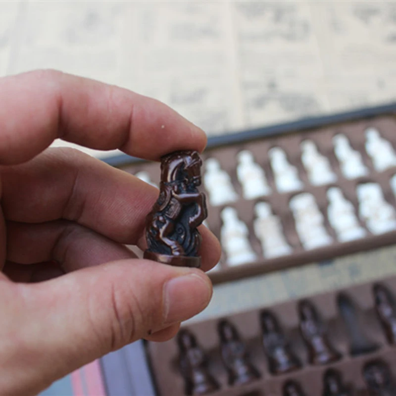 Набор шахматных игр резиновые шахматы реалистичные кусочки популярная Античная