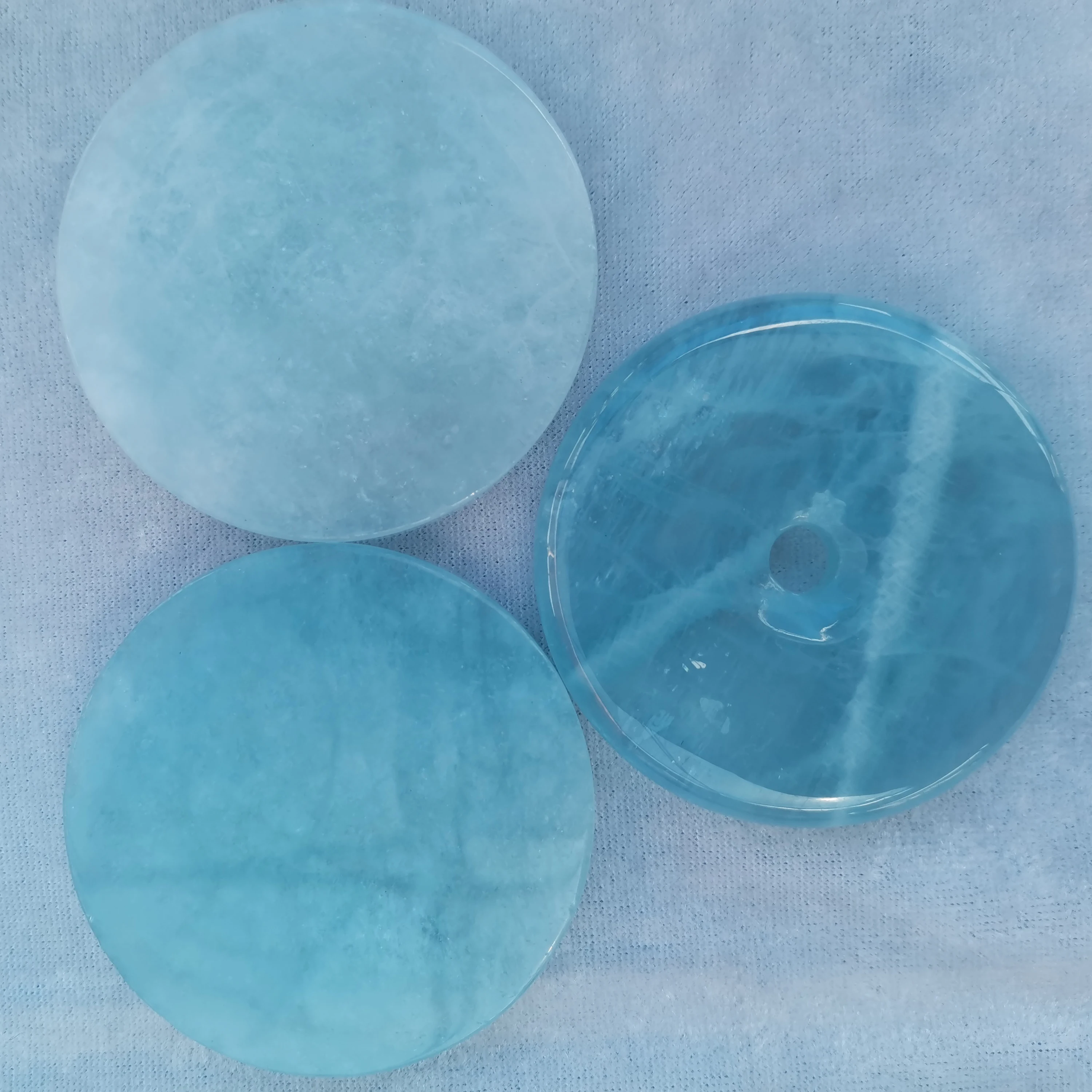 

Natural Aquamarine Peace Buckle Crystal Quartz Pendant Necklace Reiki Healing Home Decoration Gift