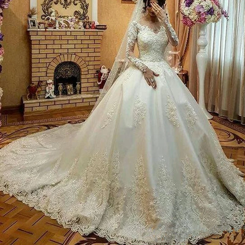 

2020 Long Sleeves Lace Gothic Ball Gown Wedding Dresses court train bridal Vestidos De Novia Lace Applique Beads wedding gown