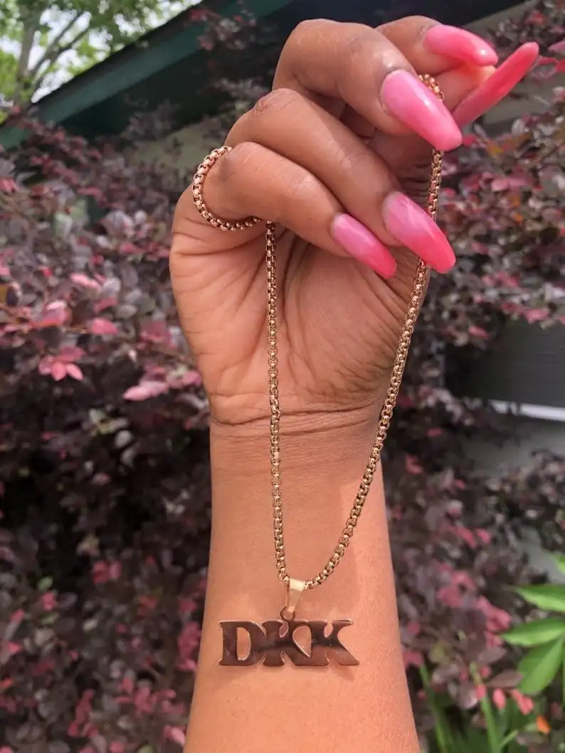 Индивидуальное ожерелье с надписью на заказ несколькими именами для женщин и