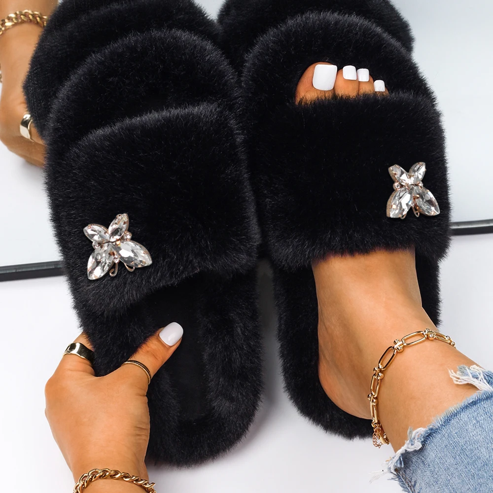 Slippers Women Luxury Rhinestone Butterfly Faux Fur Slides Fluffy Flip Flop Platform Fur Sandals Cozy Slippers Comfortable Shoes