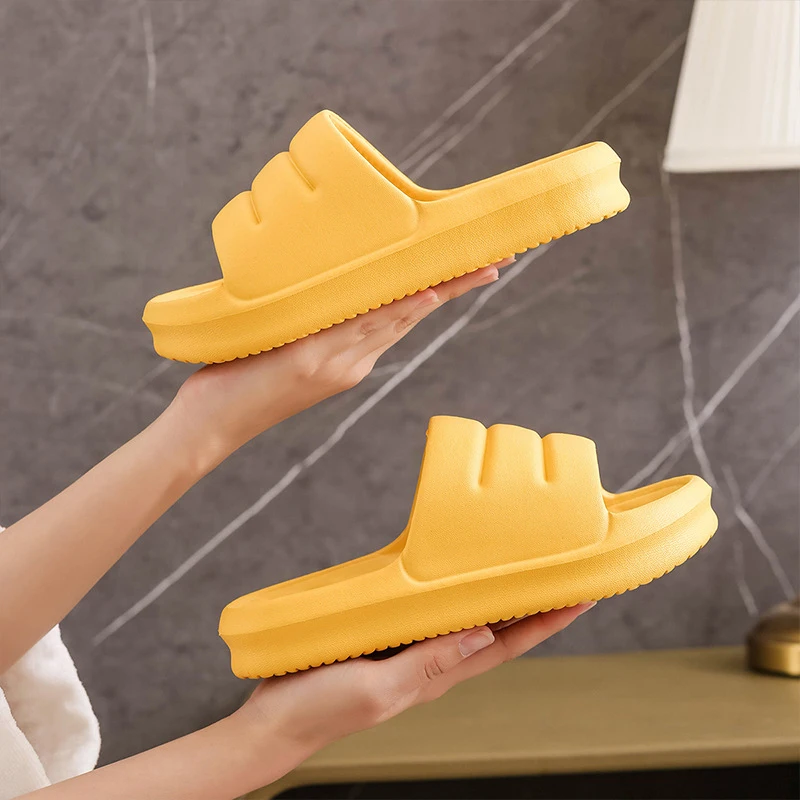 2021New Thicker EVA Sofa Slides Thick Sole Soft Indoor Slippers Men Women Anti-Slip Sandals Summer Bathroom Bath Platform Shoes