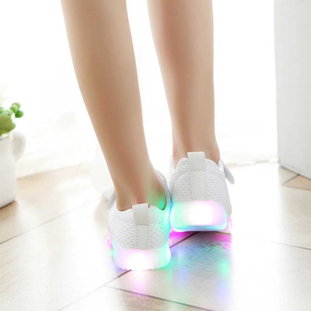 2020 детская обувь для мальчиков и девочек модная на плоской подошве с подсветкой