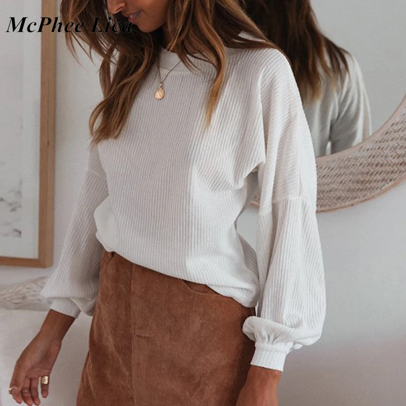 Женский трикотажный пуловер с круглым вырезом свободного кроя черный белый топ