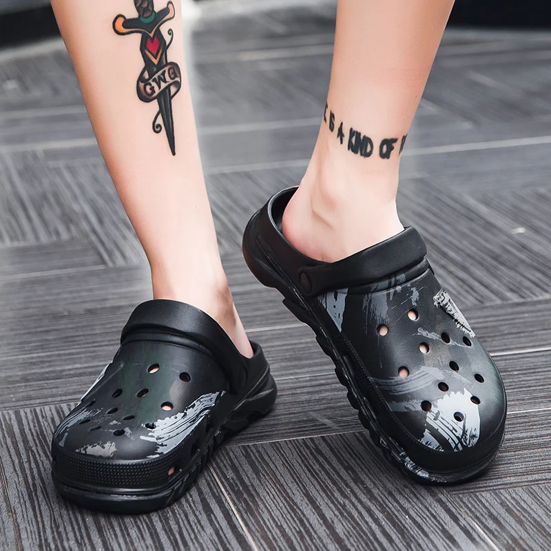 

2021 New Arrival Men's Summer Shoes Men Slippers Breathable Non-slip flats Male Garden Shoes Casual Beach Sandals Zapatos 39-45