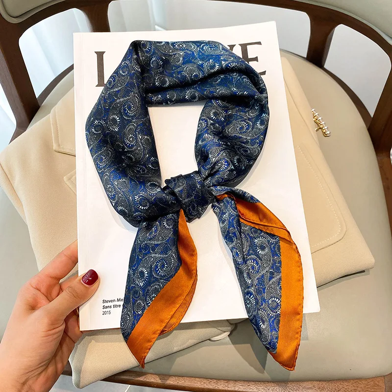 

2021 Luxury New Dustproof Kerchief Ethnic Style Popular Square Towel Female Autumn Silk Scarves Fashion 70X70CM Sunscreen Shawls