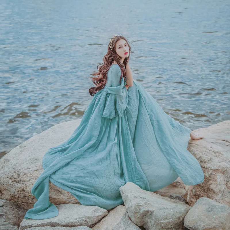 Винтажное сказочное средневековое платье эпохи Возрождения принцессы