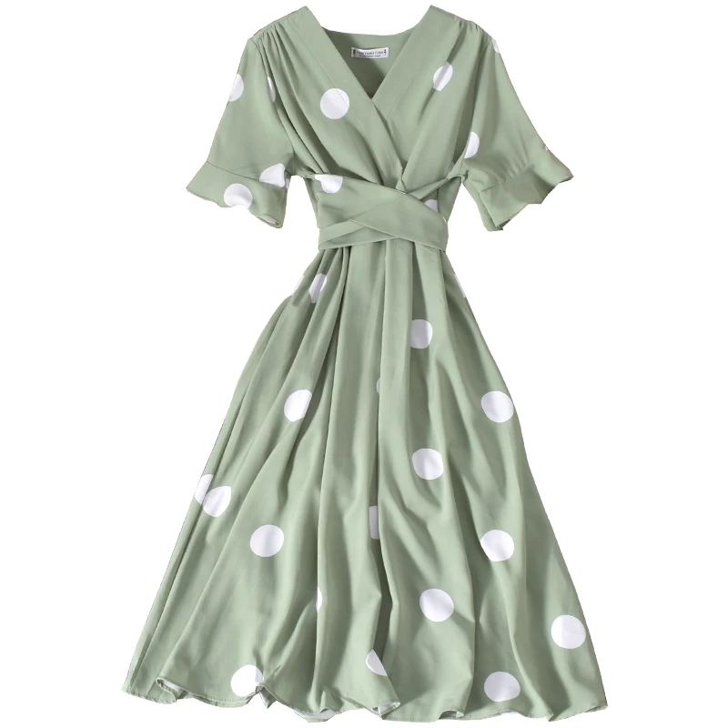 

Solid color dress summer 2020 new small fresh and gentle wind show slim V-neck wave point floral skirt