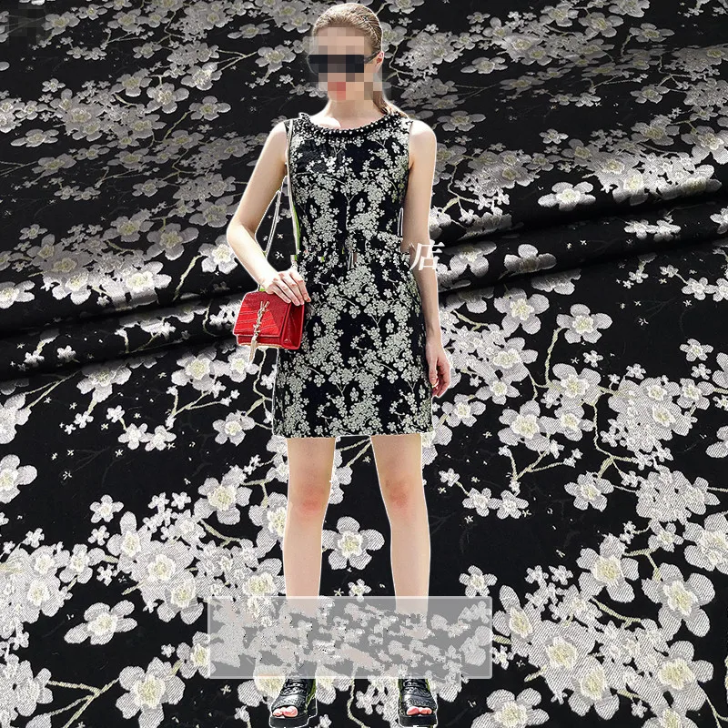 

New 1Meter Red Black Plumblossom Jacquard Brocade Fabric Sewing On Clothing Dress Material Patchwork Diy ZAKKA Flower Fabrics