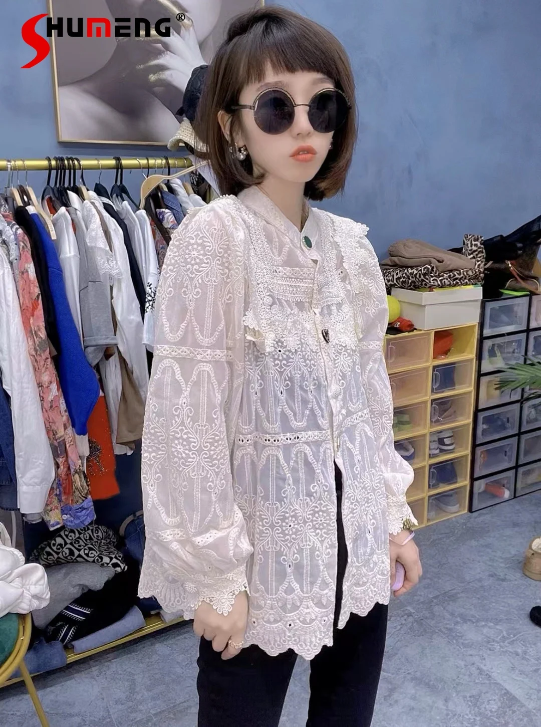 

Новинка, женская Европейская кружевная рубашка, женский весенний французский топ с вышивкой, просторная рубашка в западном стиле с длинным...