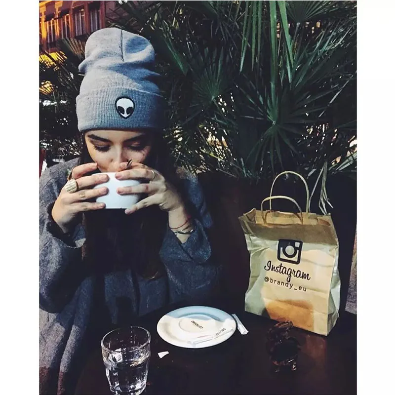 

Luxury Designer Embroidery Alien Hat Winter Men And Women Cuff Hats Soft Solid Beanies Hip Hop Unisex Warm Knitted Caps HT34