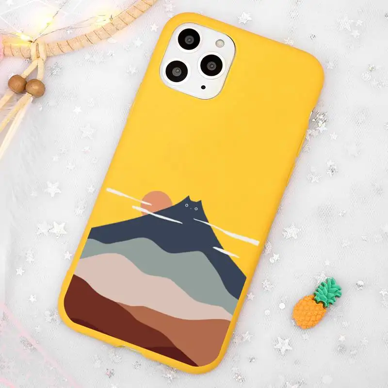 

Creative cat mountain painting Phone Case Candy Color Yellow for iPhone 11 12 pro XS MAX 8 7 6 6S Plus X 5S SE 2020 XR