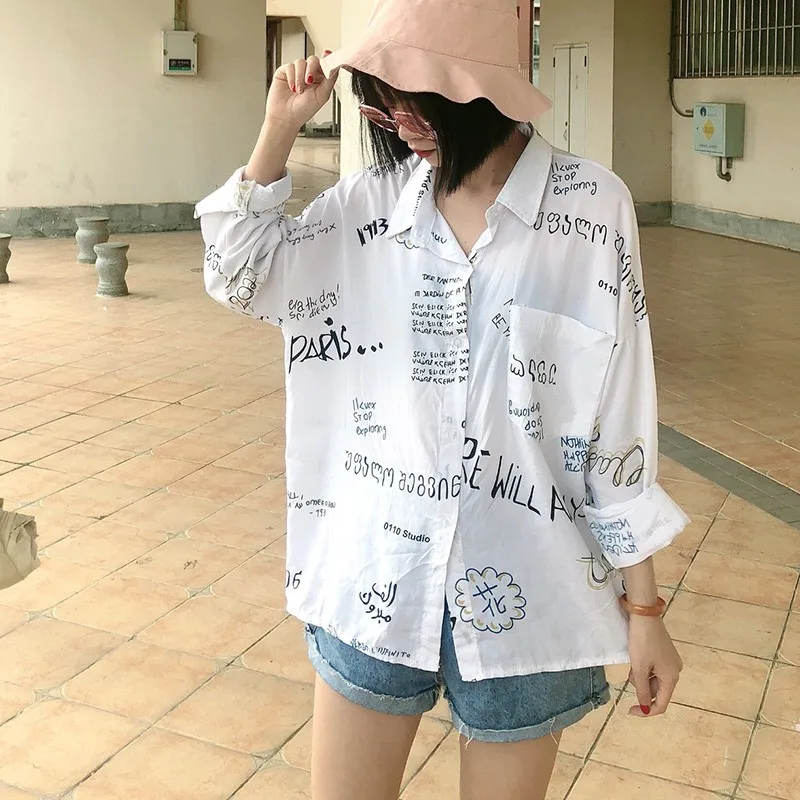 

Fashion Character Printed Blouse Women Graffiti Blouses Streetwear Turn Down Collar Long Sleeve Cotton Loose Shirt Women 2020