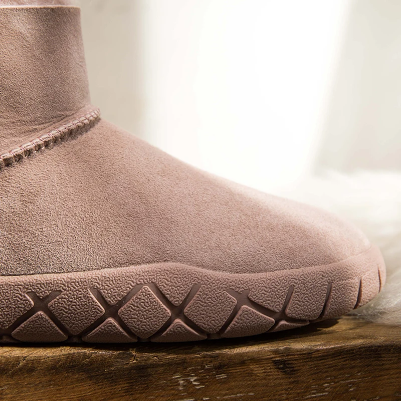 2019 г. новые зимние сапоги женские модные на овечьем меху короткие теплые