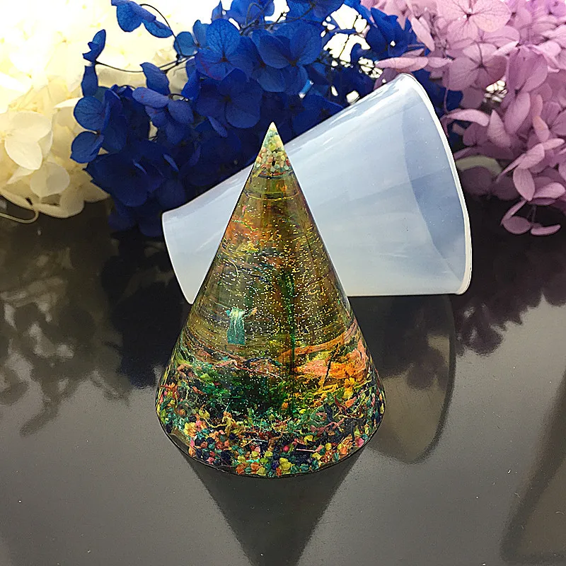 

Silicone Mold Cone Molds Pyramid Resin Molds Durable Reusable Silicone Moulds for DIY Resin Epoxy Candle DIY Stencils 20CM-6CM
