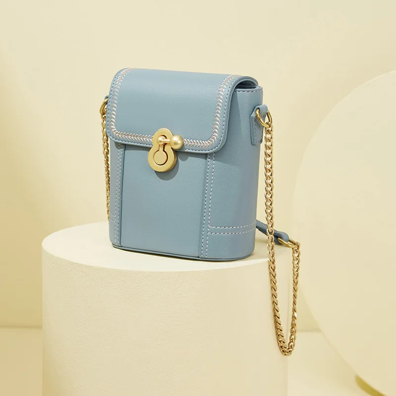

Embroidery Thread Chain Shoulder Crossbody Bags for Women Handbag Trend 2021 Leather Simple Solid Color Waterproof Hasp Bags