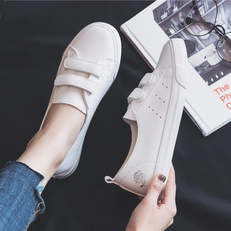 Женские кроссовки из искусственной кожи Белые Повседневные дышащие с цветочным