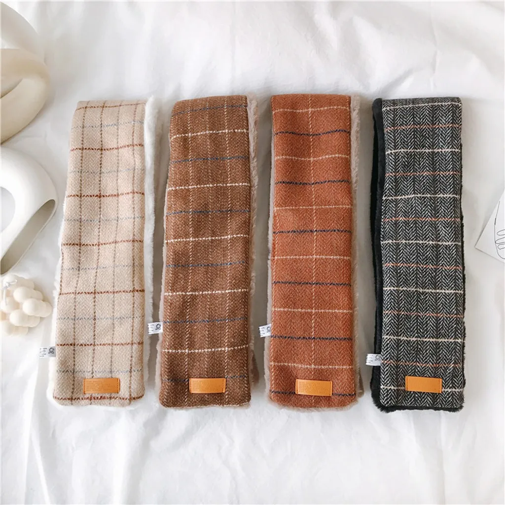 Зимний клетчатый шарф из искусственного меха с мозаичным крестом в английском