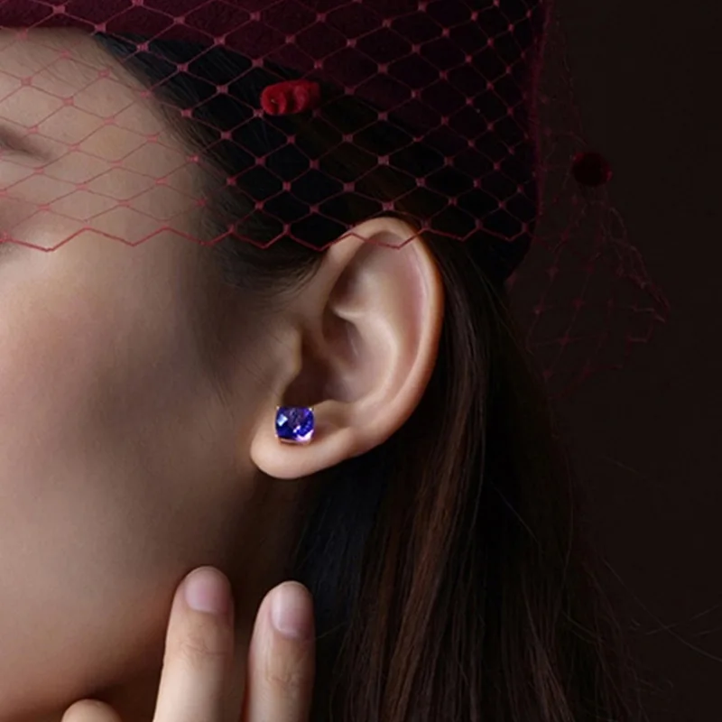 

Classic Gold Plated Purple Crystal Stud Earrings AAA Cubic Zirconia Princess Earrings Bridal Jewelry Cocktail Party Earrings