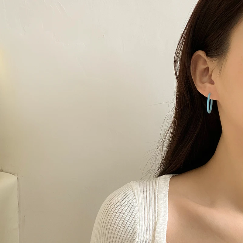 

S925 needle Fashion Jewelry Blue Hoop Earrings Hot Selling New Asymmetrical Simulated Pearl Earrings For Women Gifts