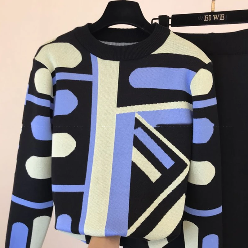 Женский трикотажный комплект из 2 предметов свитер контрастных цветов и шаровары