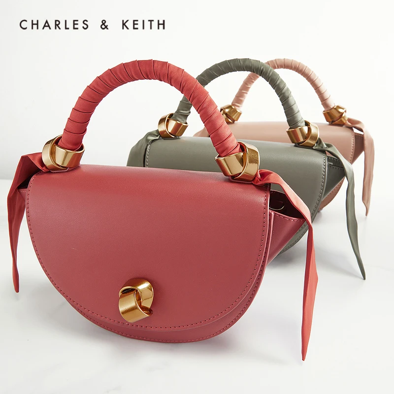 CHARLES＆KEITHНовинка на Весна 2021 CK1 70900205 CK2 50671154 Женская шикарная сумочка