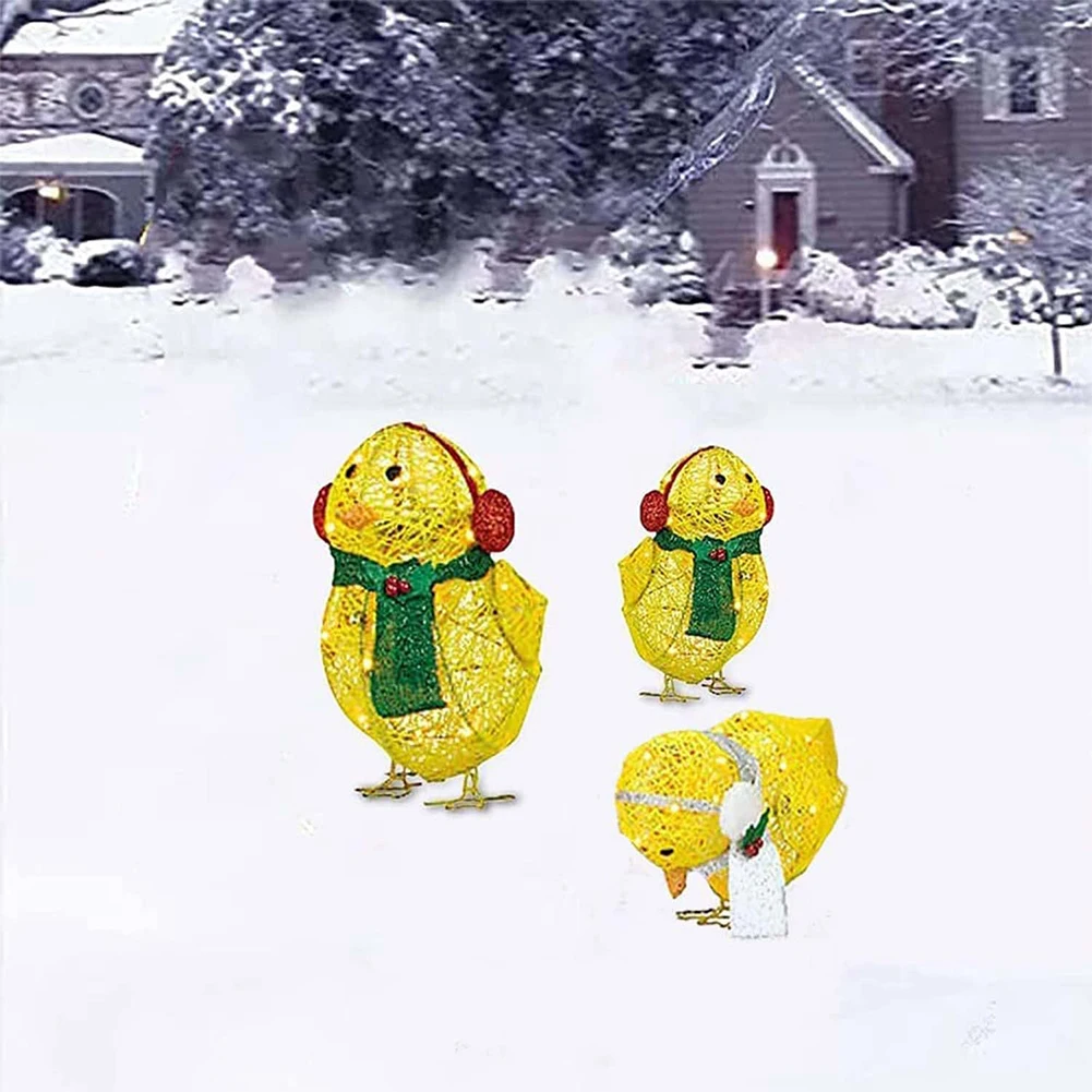 

Dropship Courtyard Decoration Light-Up Chicken With Scarf Metal Chicken Sculpture Lawn Corridor Christmas Atmosphere Decoration