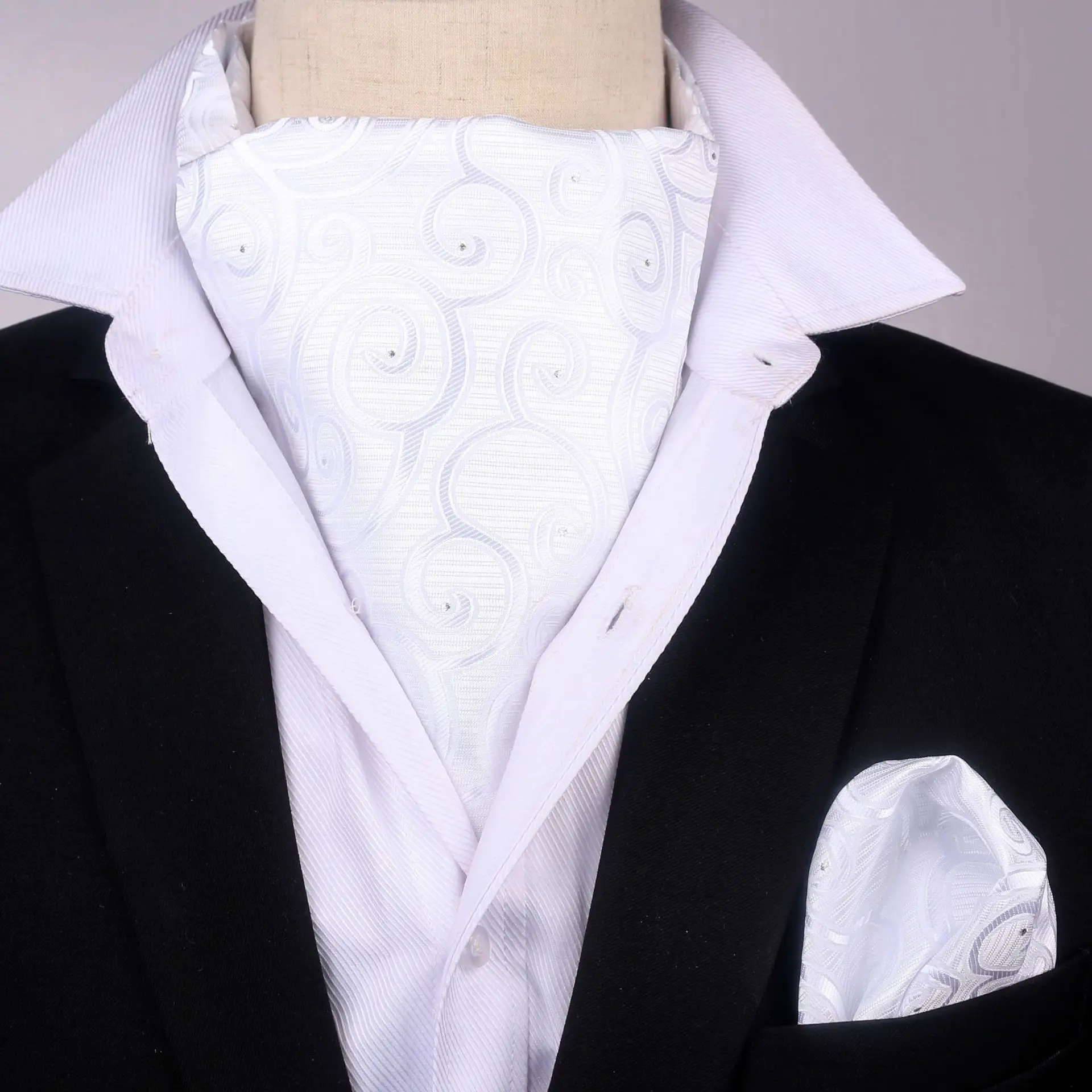 

Men Silk Ascot Tie Set Man Cravat Tie Handkerchief Set Floral Paisley Pocket Square Set For Wedding Party Custom Logo