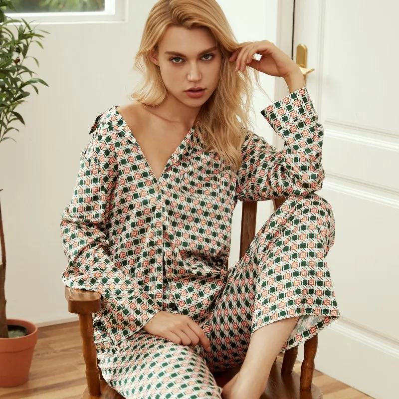 

Women Soft Pajamas Sets Solid Color Lapel Ladies Simple Nightgown Casual Contrast Color Home Wear New