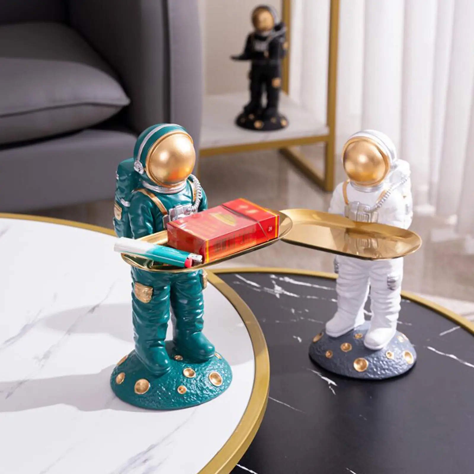 

Astronaut Statue Tray Key Storage Figurine Sculpture for Home Decor Ornament