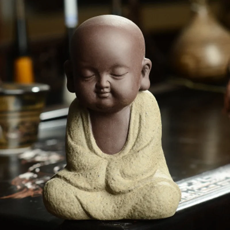 Буддийский маленький монах Статуэтка орнамент цветной песок декоративная ваза