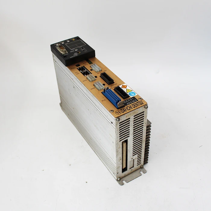 

DAI-ICHI DENTSU сервопривод SAN4-40SMS с 3 месяцев гарантии